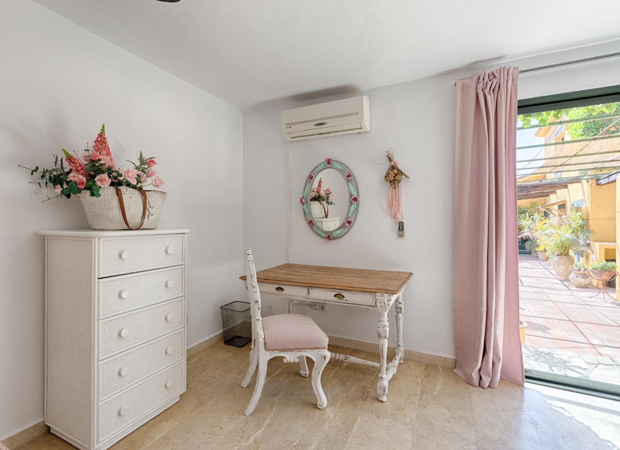 Hanami Finca Cumbres Borrascosas Естепона Екстериор снимка